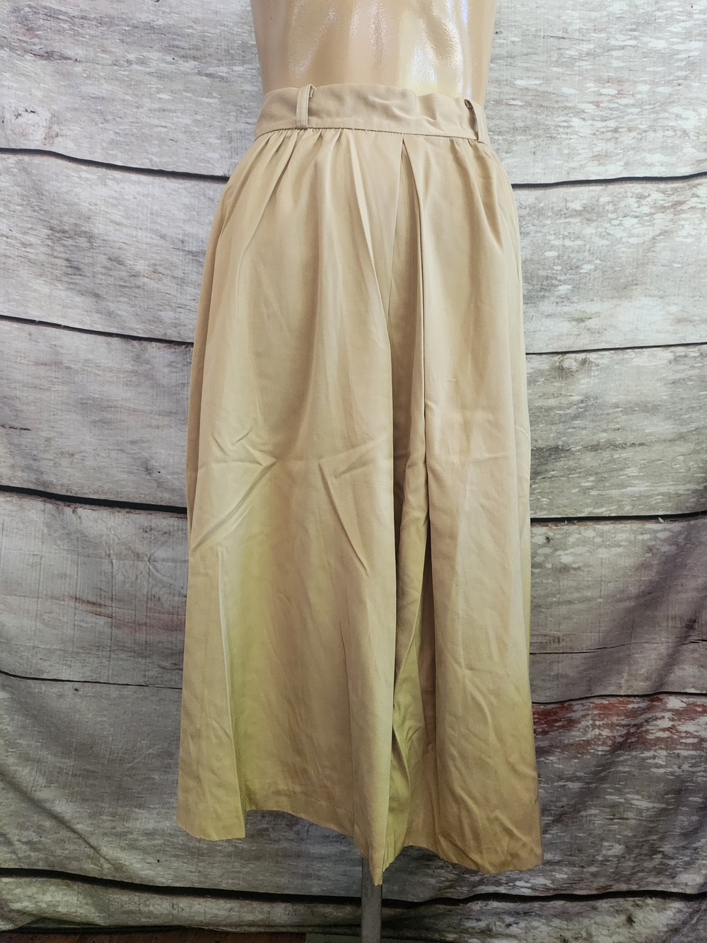 Vintage Beige High-Waist Pleated Midi Skirt With Belt